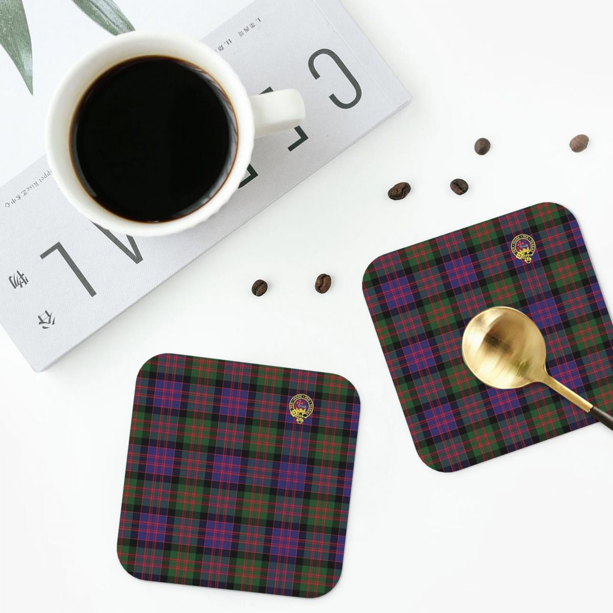 Macdonald Coffee & Espresso Equipment - 페이리 코스터스의 배지가 있는 맥도날드 및